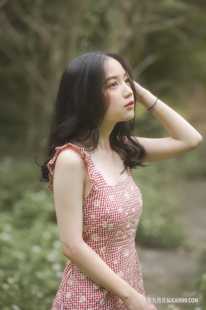 最近很火的韩国妹子