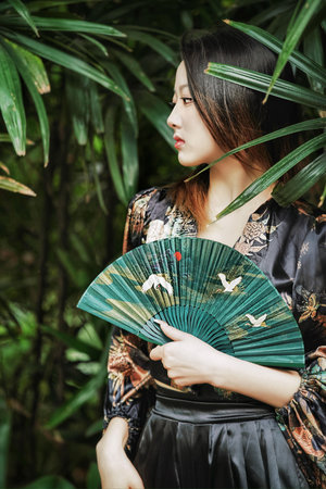 特务搜查官